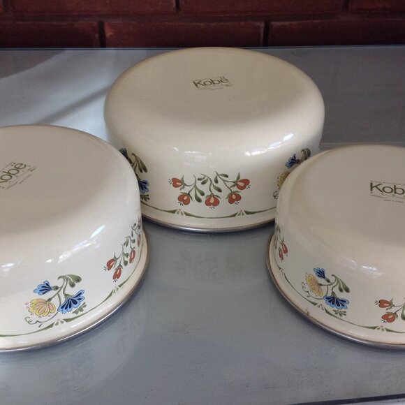 Vintage Set of 3 Kobe Metal Bowls - Picture 5 of 5